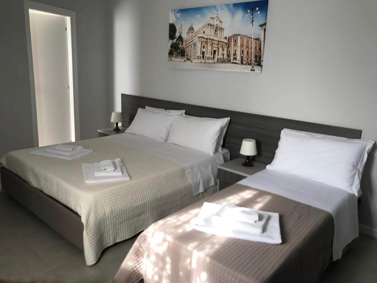 Borgo Palombaio Home คาตาเนีย ภายนอก รูปภาพ